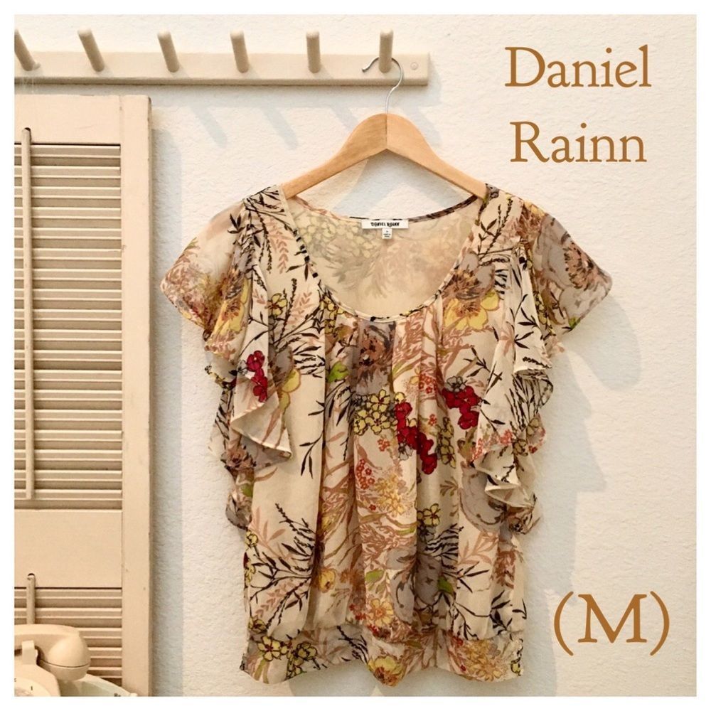 Daniel Rainn Semi Sheer Flowy Ruffle Sleeve Floral Top, lined, M GUC